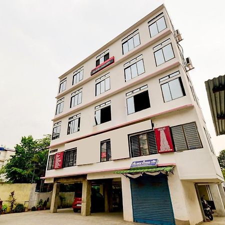 Oyo 80488 Mi Casa Homestay Guwahati Ngoại thất bức ảnh